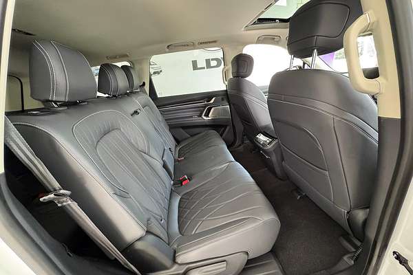 2025 LDV D90 Executive SV9A