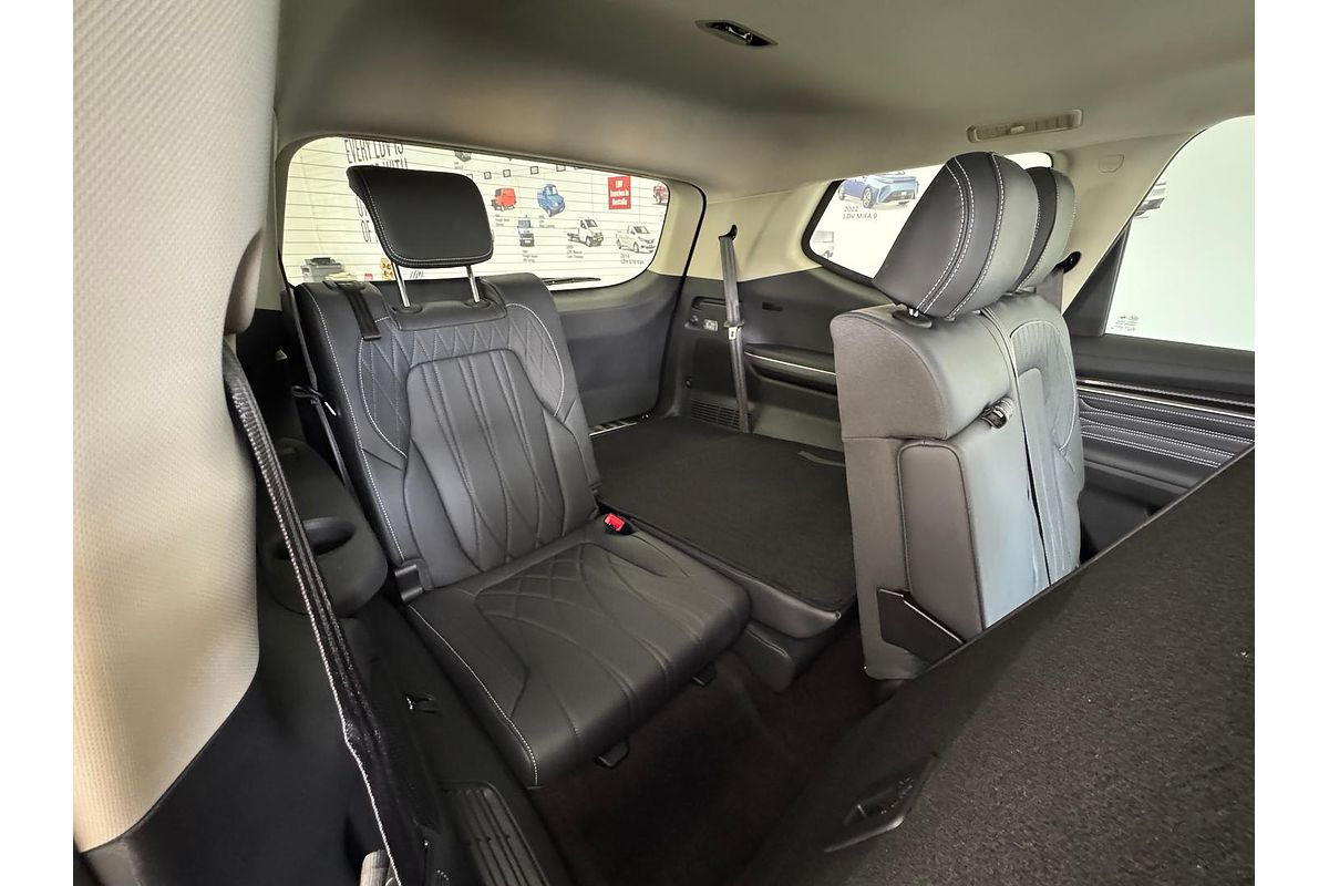 2025 LDV D90 Executive SV9A