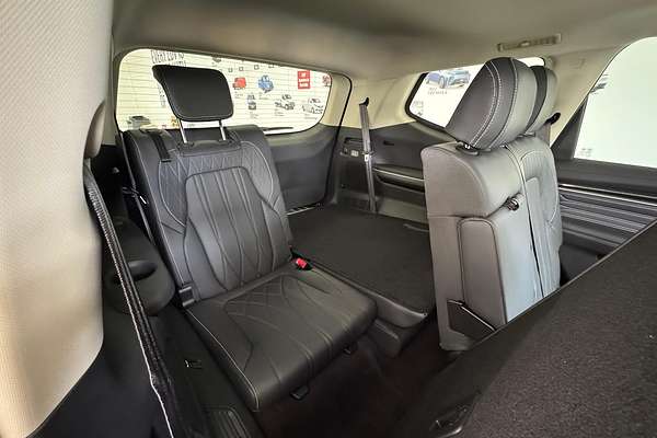 2025 LDV D90 Executive SV9A