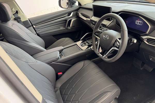 2025 LDV D90 Executive SV9A