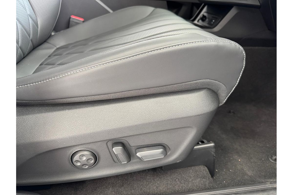 2025 LDV D90 Executive SV9A