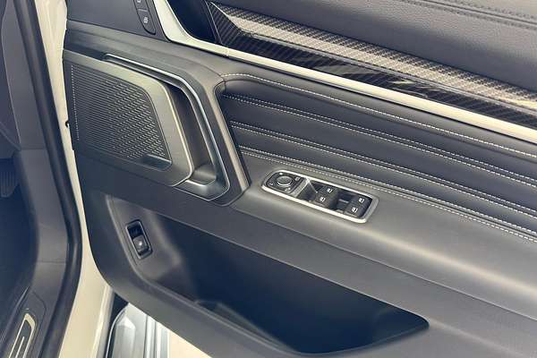 2025 LDV D90 Executive SV9A