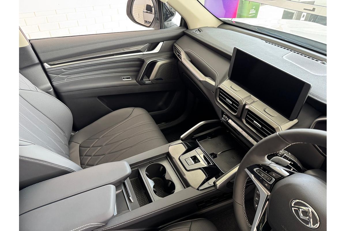 2025 LDV D90 Executive SV9A