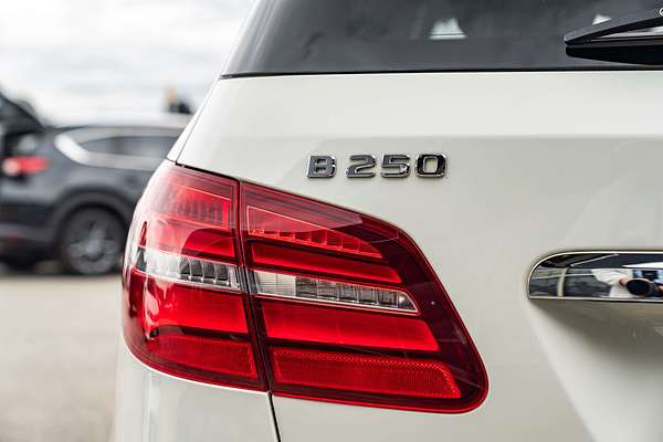 2016 Mercedes-Benz B-Class B250 W246