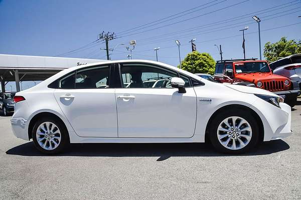 2022 Toyota Corolla Ascent Sport Hybrid ZWE211R