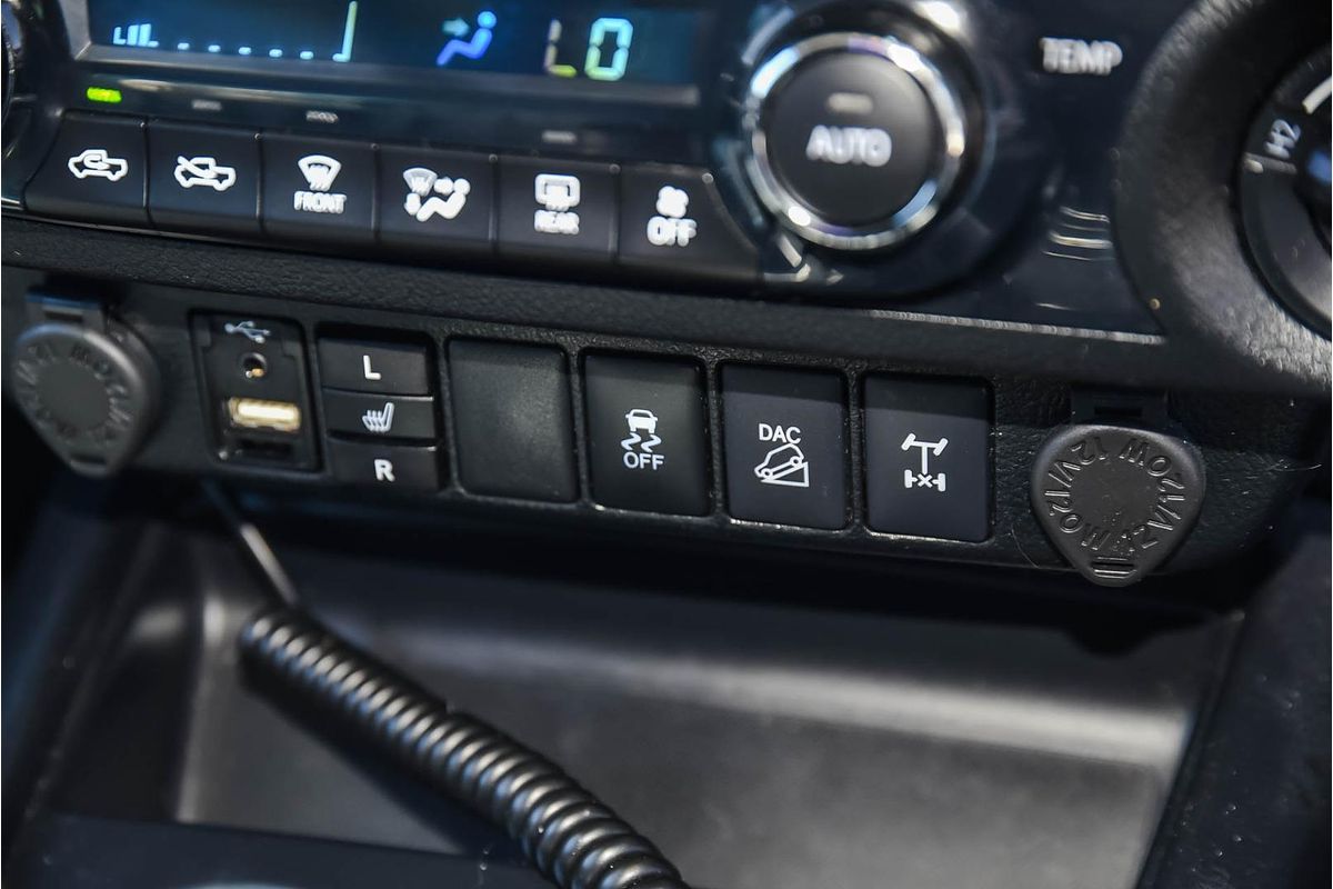 2019 Toyota Hilux SR5 GUN126R