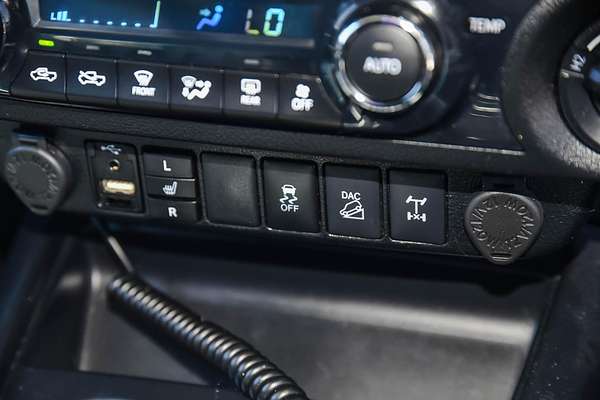 2019 Toyota Hilux SR5 GUN126R