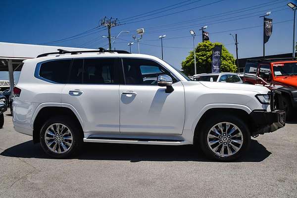 2022 Toyota Landcruiser Sahara ZX FJA300R