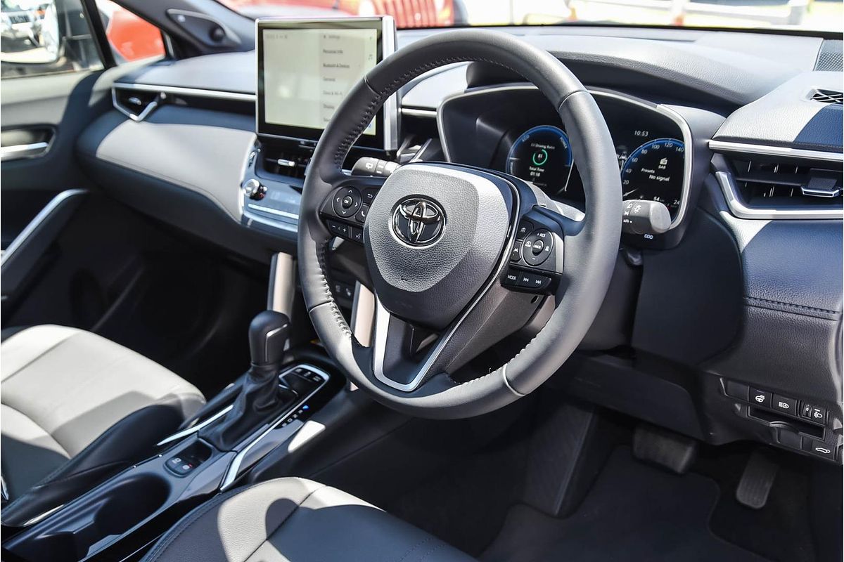 2025 Toyota Corolla Cross Atmos MXGH15R