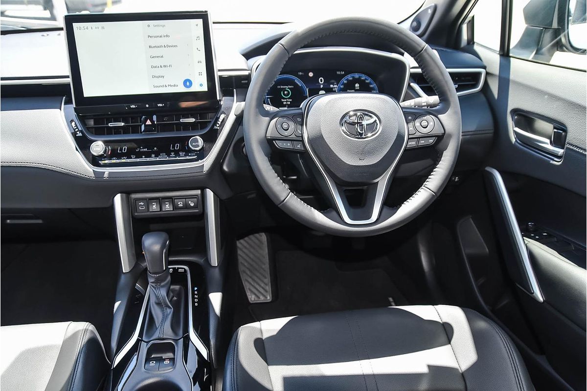 2025 Toyota Corolla Cross Atmos MXGH15R