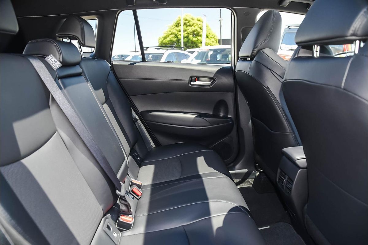 2025 Toyota Corolla Cross Atmos MXGH15R