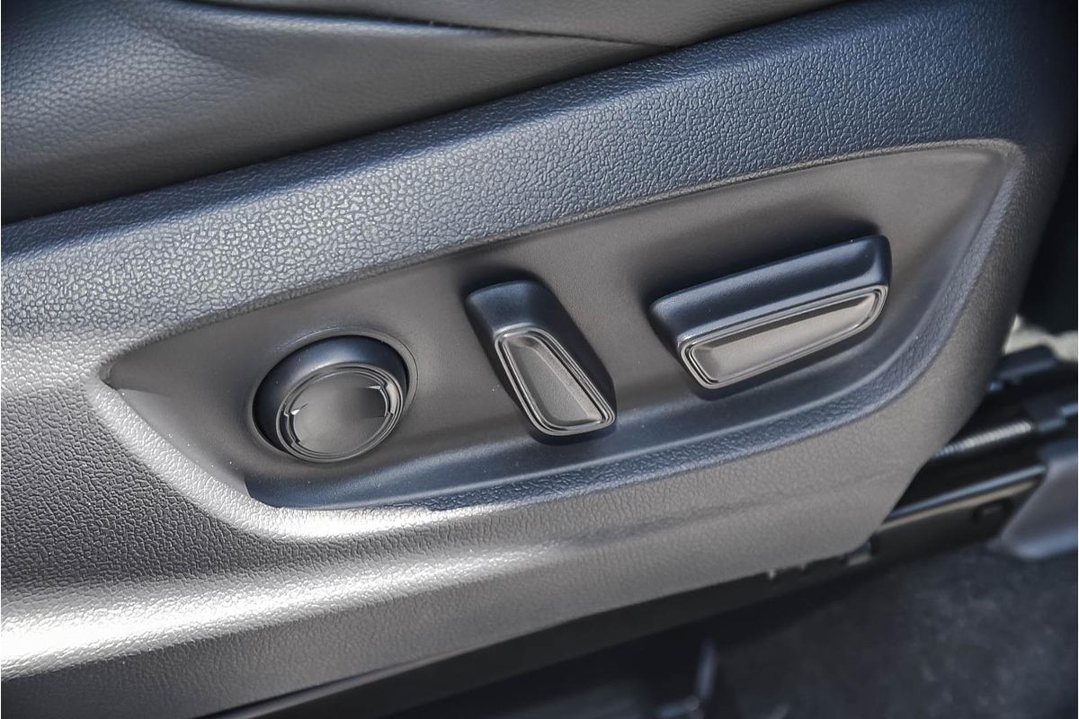 2025 Toyota Corolla Cross Atmos MXGH15R