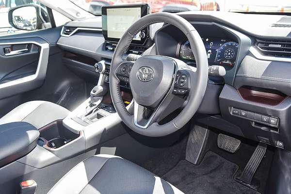 2025 Toyota RAV4 Cruiser AXAH52R