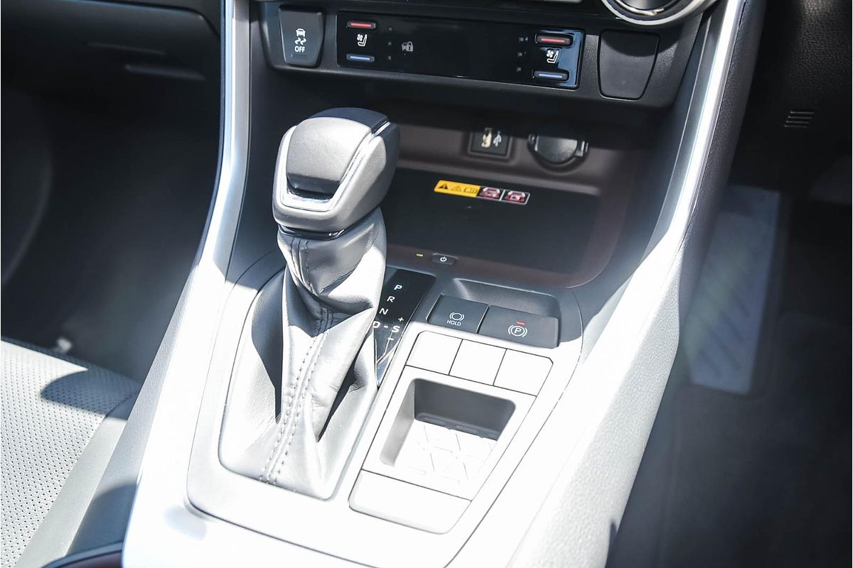 2025 Toyota RAV4 Cruiser AXAH52R