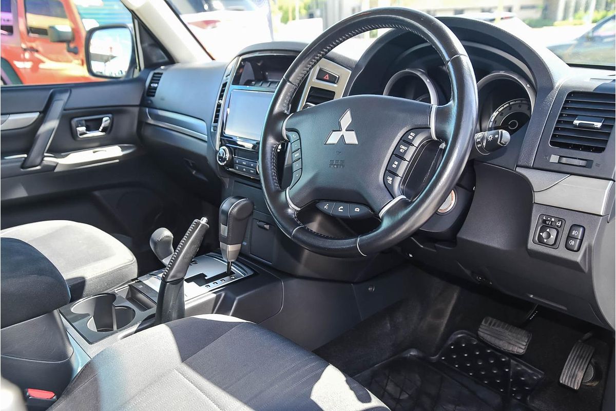 2021 Mitsubishi Pajero GLX NX