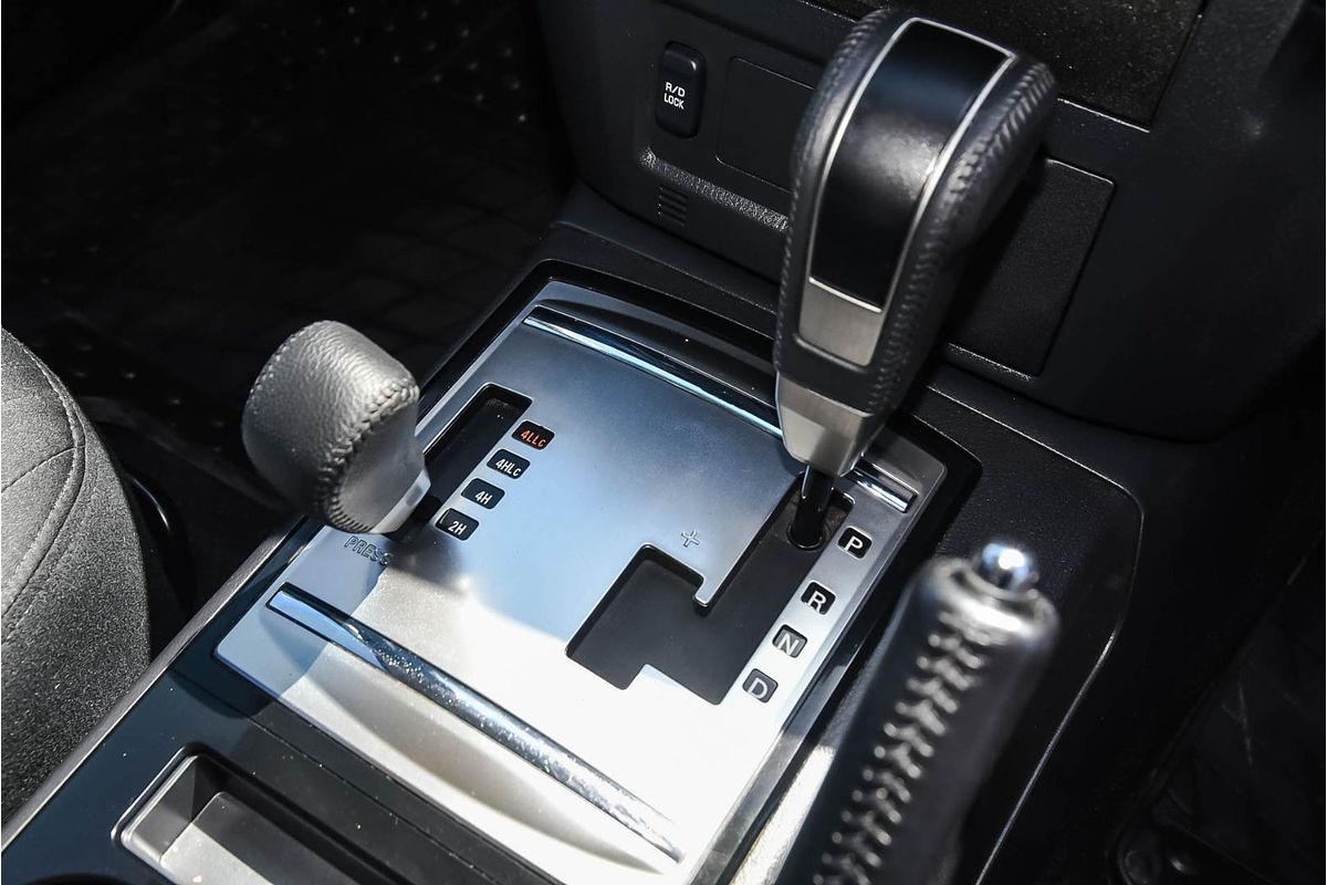 2021 Mitsubishi Pajero GLX NX