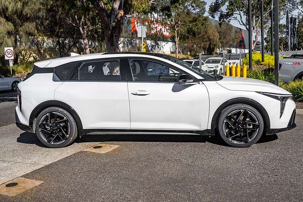 2025 Kia K4 GT-Line CL4m