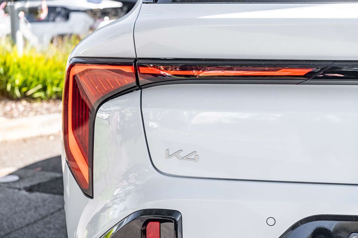 2025 Kia K4 GT-Line CL4m