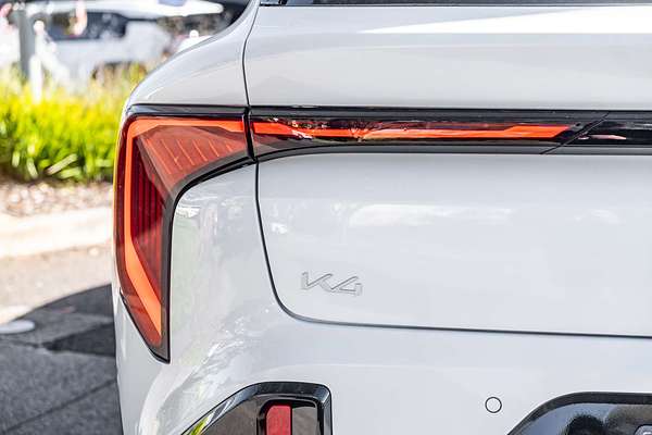 2025 Kia K4 GT-Line CL4m