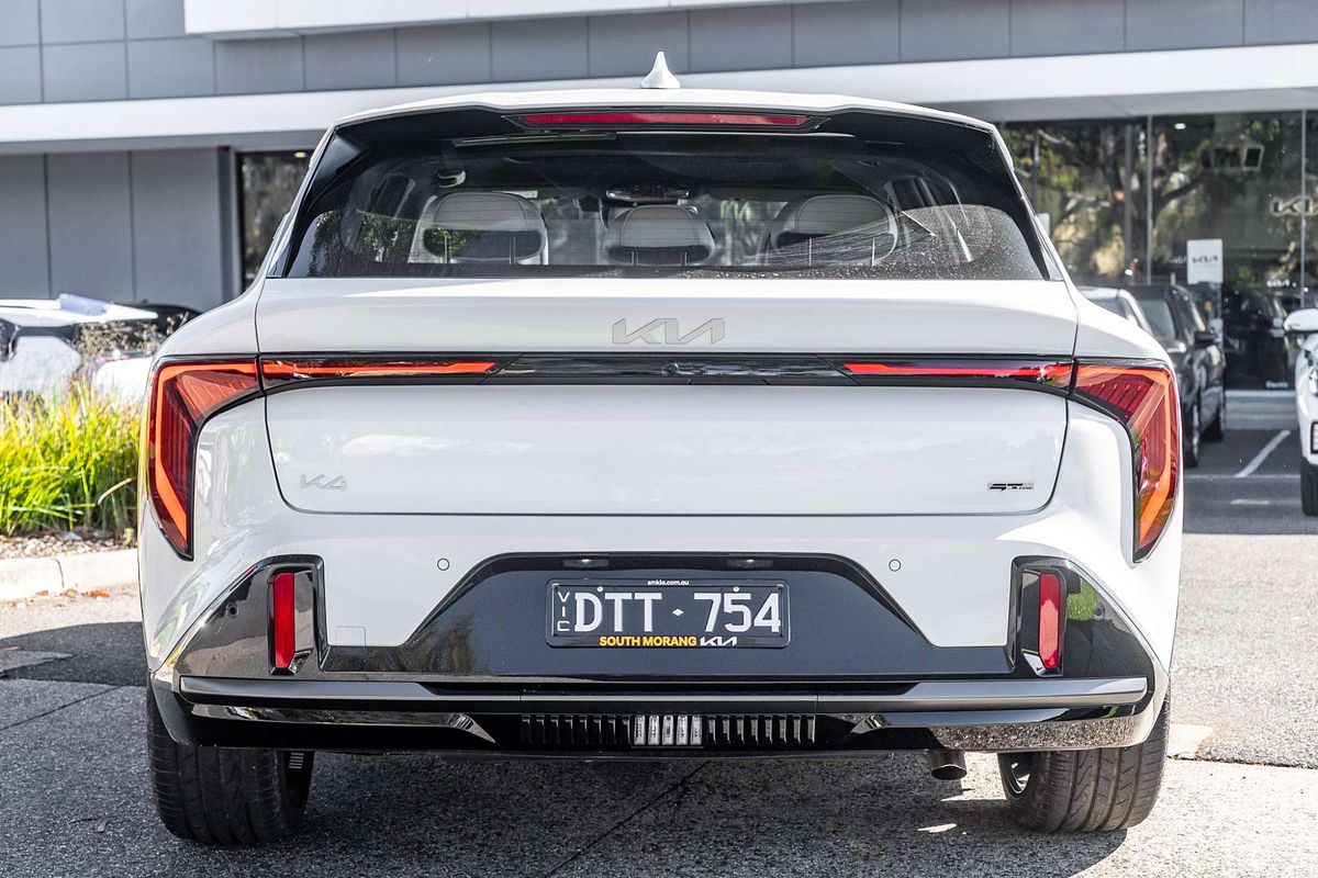 2025 Kia K4 GT-Line CL4m