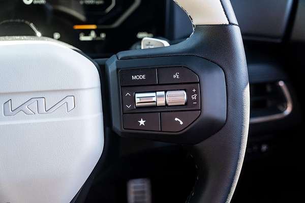 2025 Kia K4 GT-Line CL4m