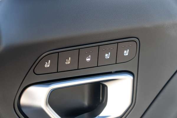 2025 Kia K4 GT-Line CL4m