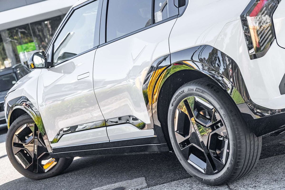 2025 Kia EV3 GT-Line Long Range SV