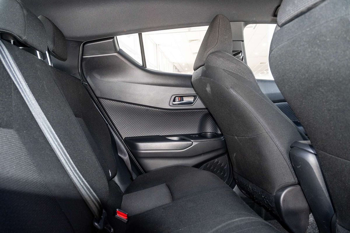 2018 Toyota C-HR NGX10R