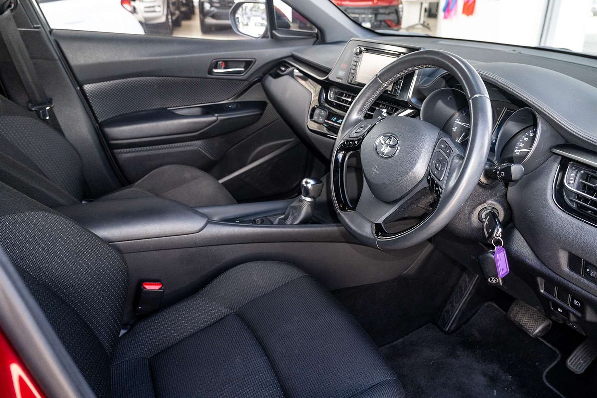 2018 Toyota C-HR NGX10R