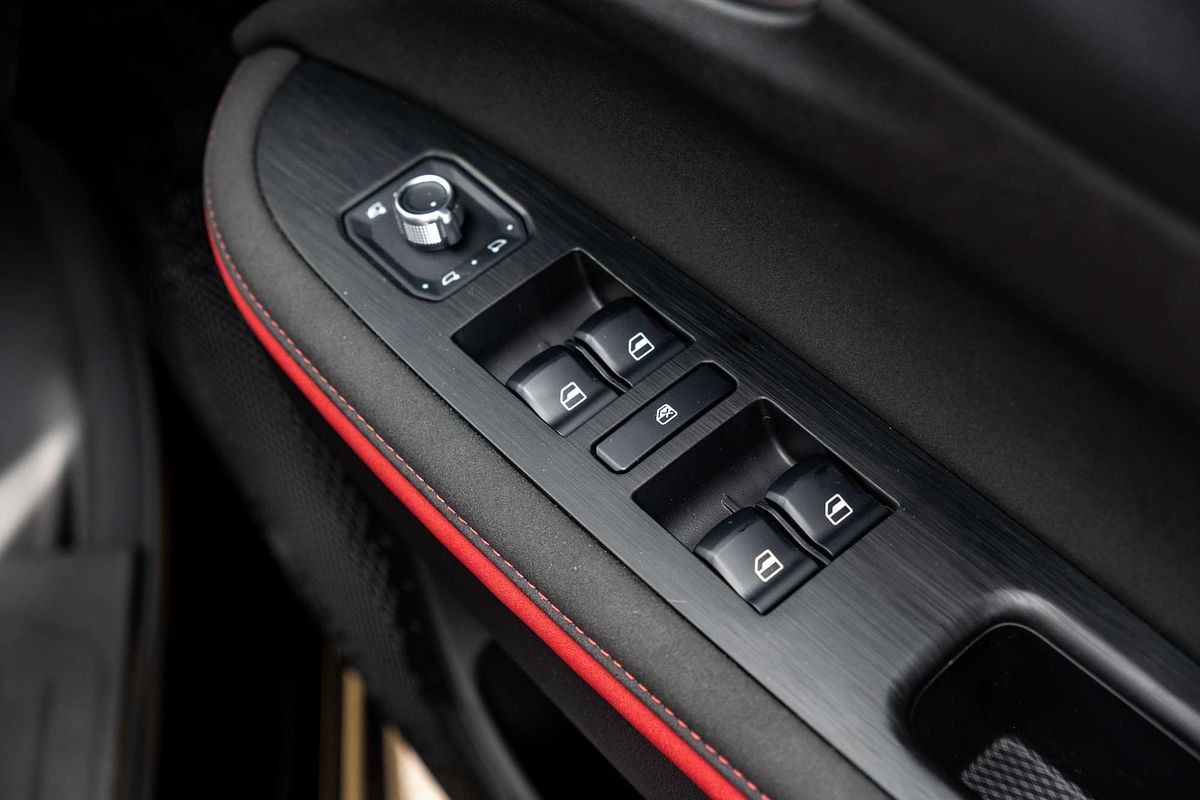 2025 GWM Ora GT ES11