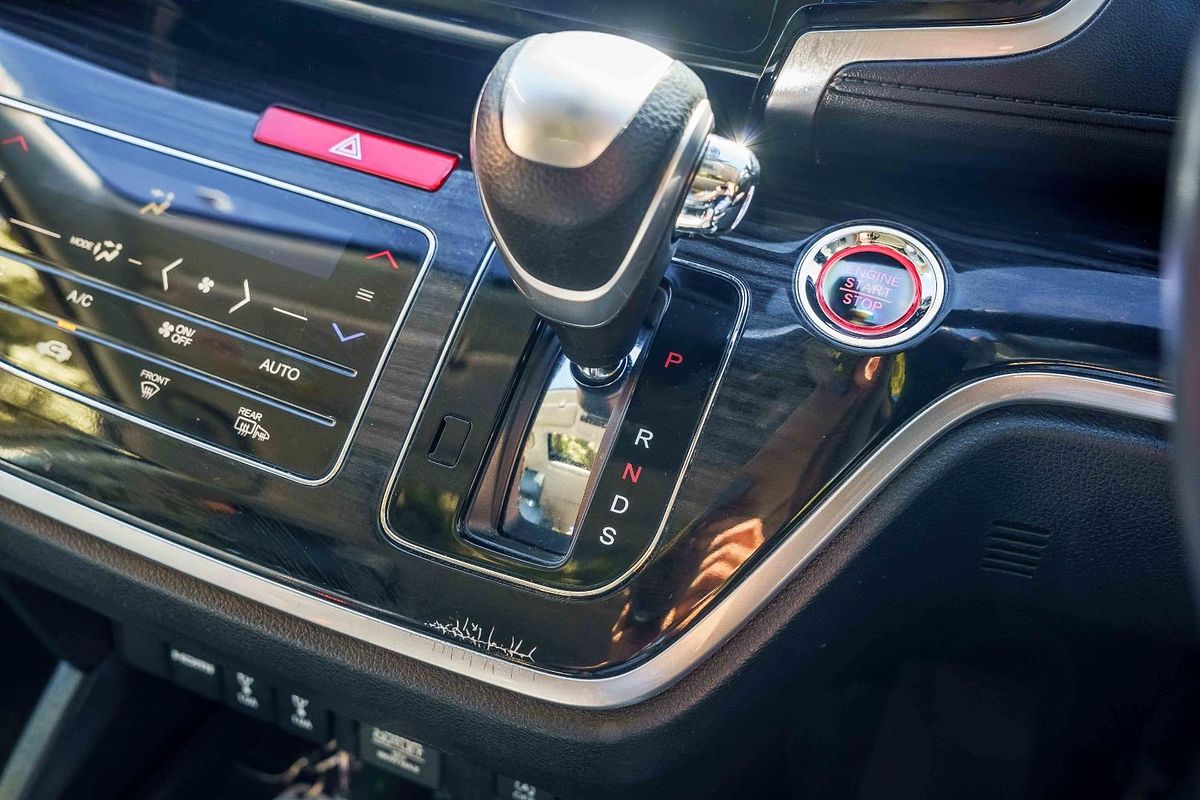 2019 Honda Odyssey VTi-L 5th Gen