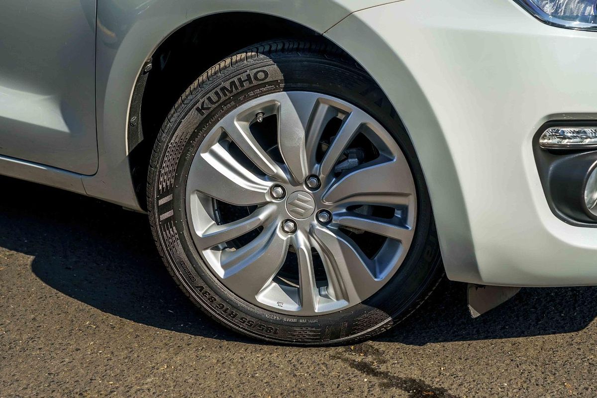 2017 Suzuki Swift GL Navigator Safety Pack AZ