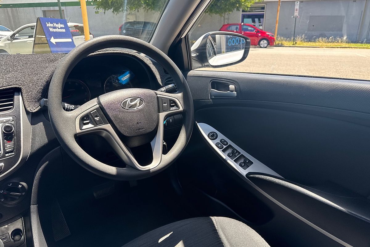 2015 Hyundai Accent Active RB3