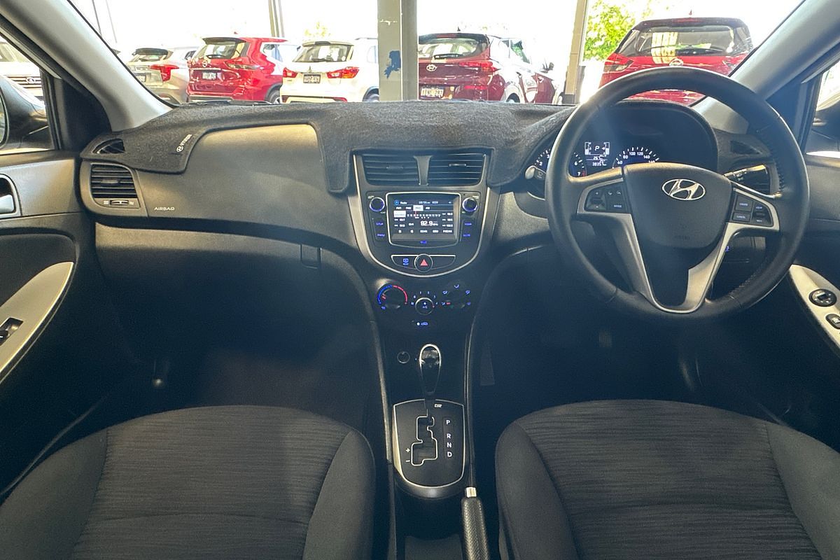 2019 Hyundai Accent Sport RB6