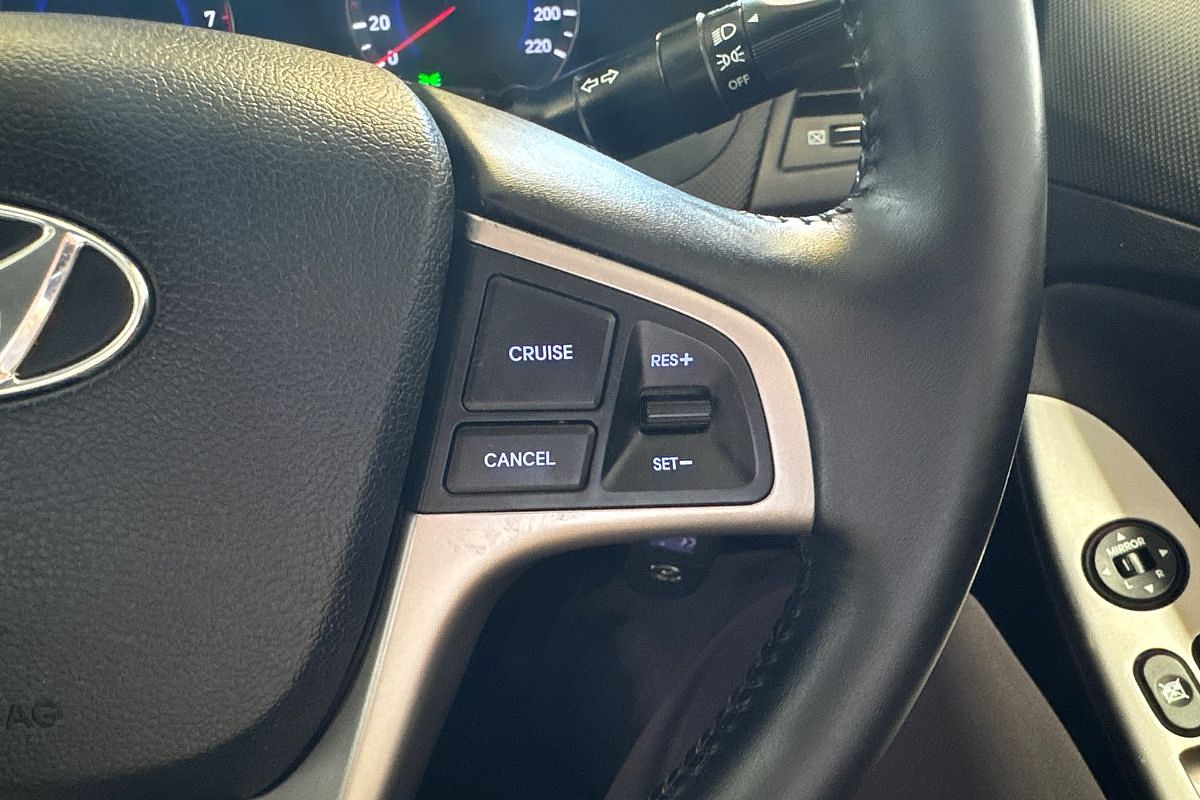 2019 Hyundai Accent Sport RB6