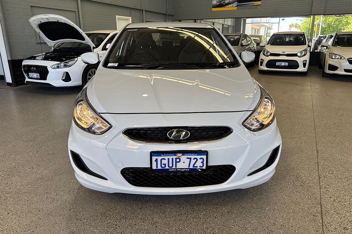 2019 Hyundai Accent Sport RB6