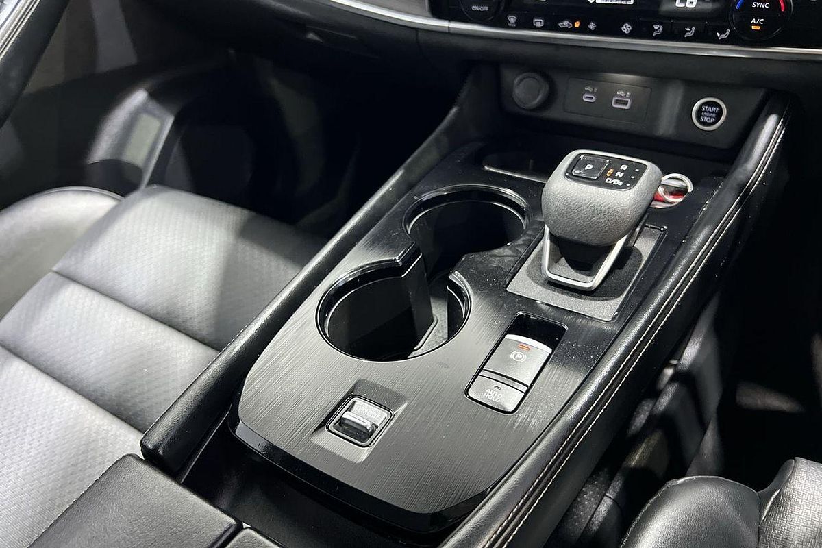 2023 Nissan X-TRAIL ST-L T33