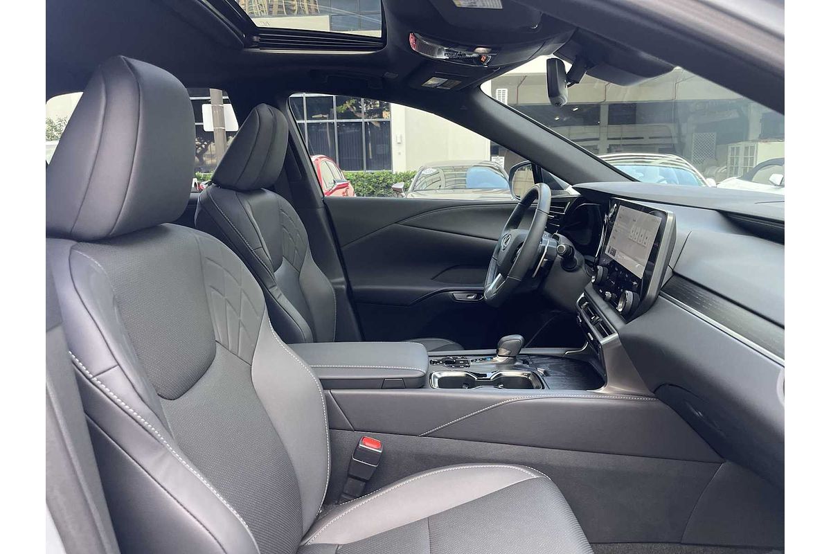 2023 Lexus RX Premium