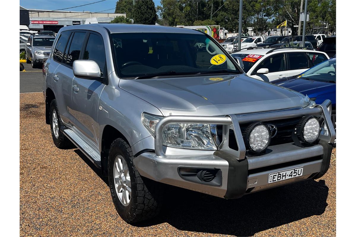 2011 Toyota Landcruiser GXL VDJ200R
