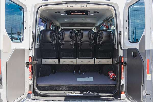 2019 Volkswagen Crafter Minibus TDI410 SY1 MWB