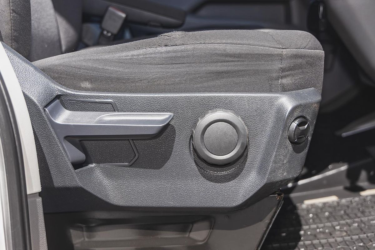 2019 Volkswagen Crafter Minibus TDI410 SY1 MWB