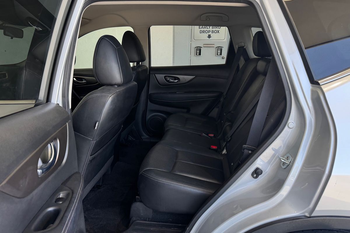 2014 Nissan X-TRAIL ST-L (FWD) T32