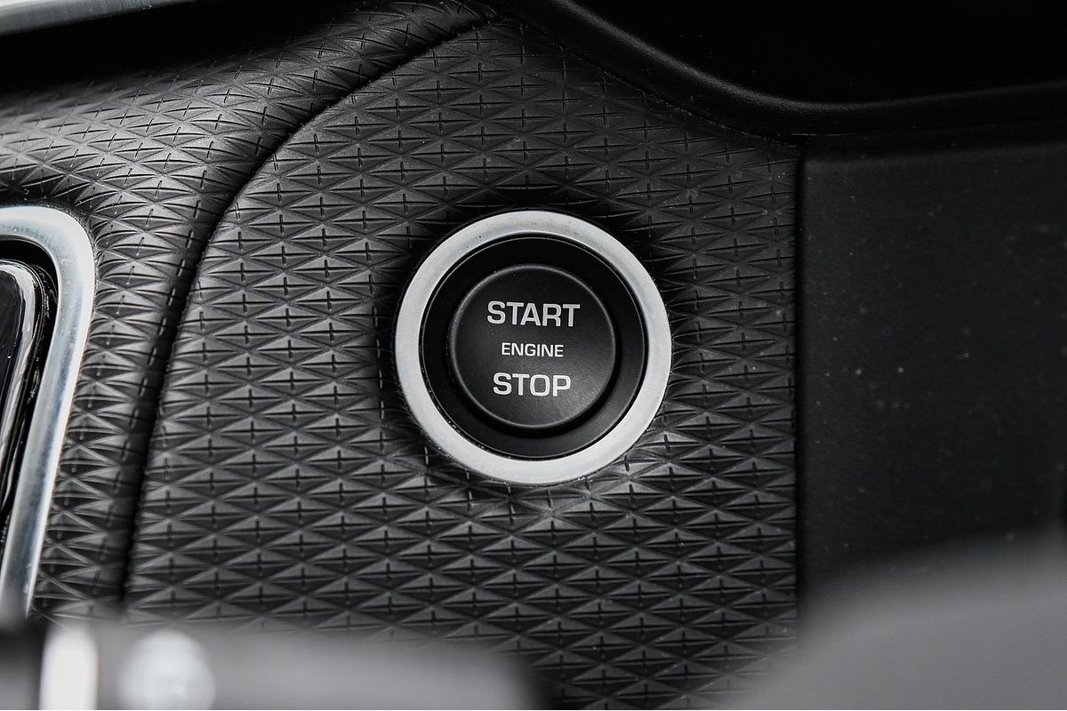 2017 Land Rover Range Rover Velar D240 S L560