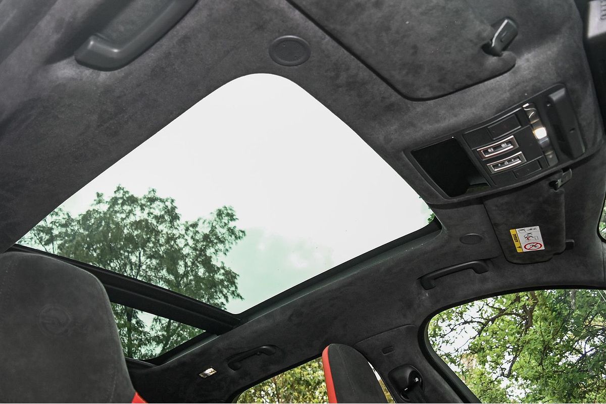 2022 Jaguar F-PACE SVR X761