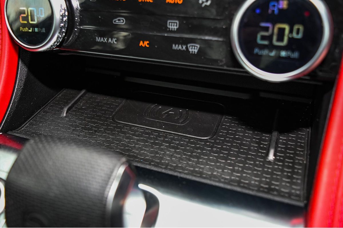 2022 Jaguar F-PACE SVR X761