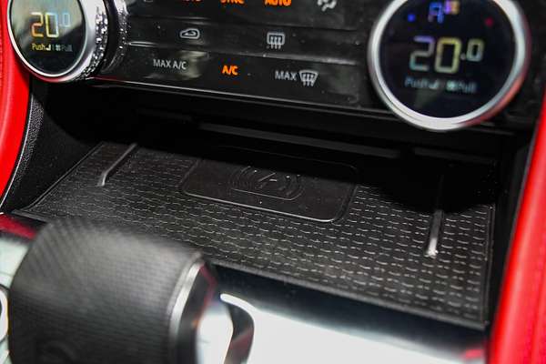 2022 Jaguar F-PACE SVR X761