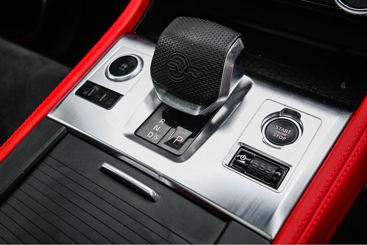 2022 Jaguar F-PACE SVR X761