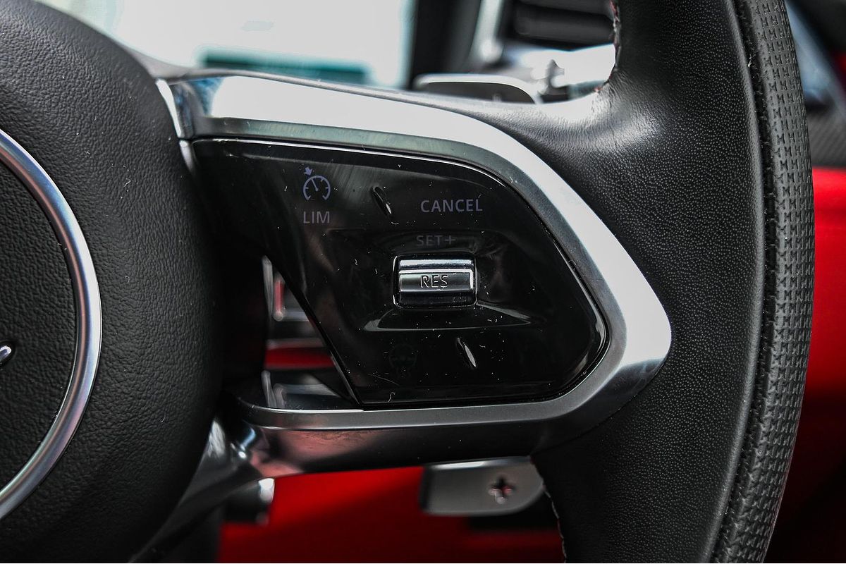 2022 Jaguar F-PACE SVR X761