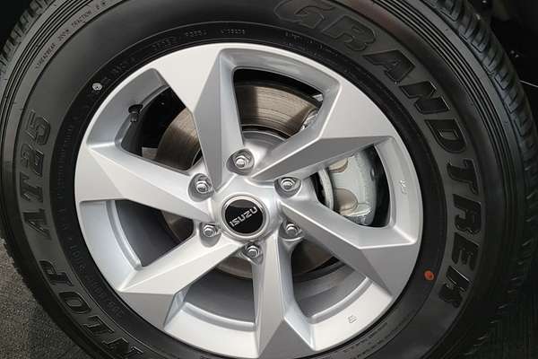 2025 Isuzu MU-X LS-M