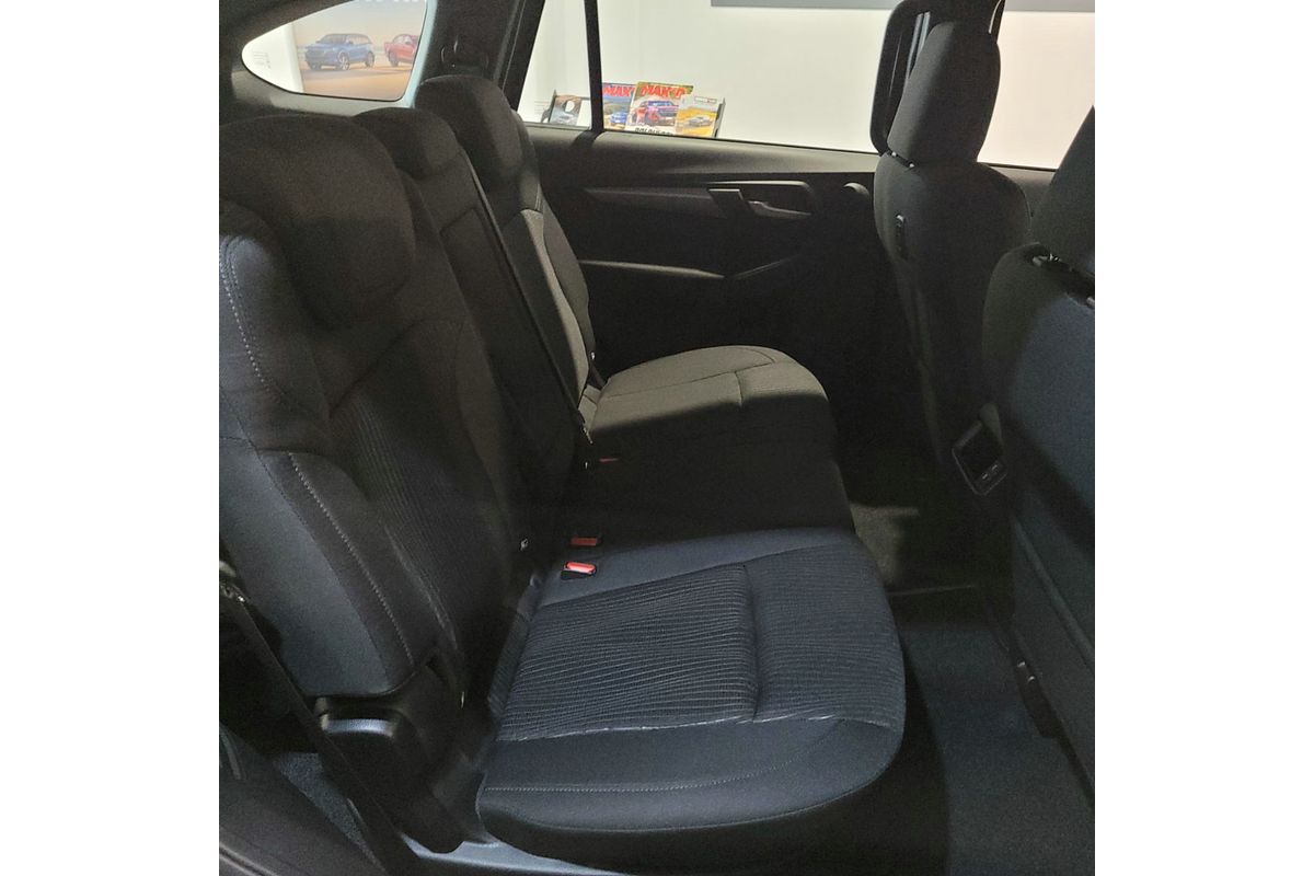 2025 Isuzu MU-X LS-M